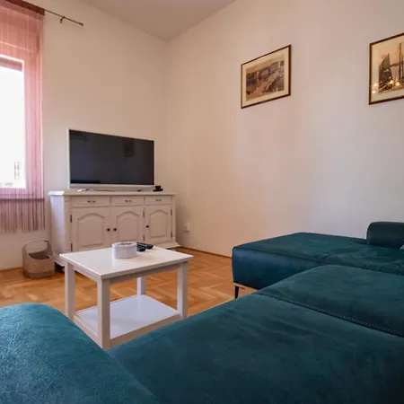Lägenhet Rose Zadar